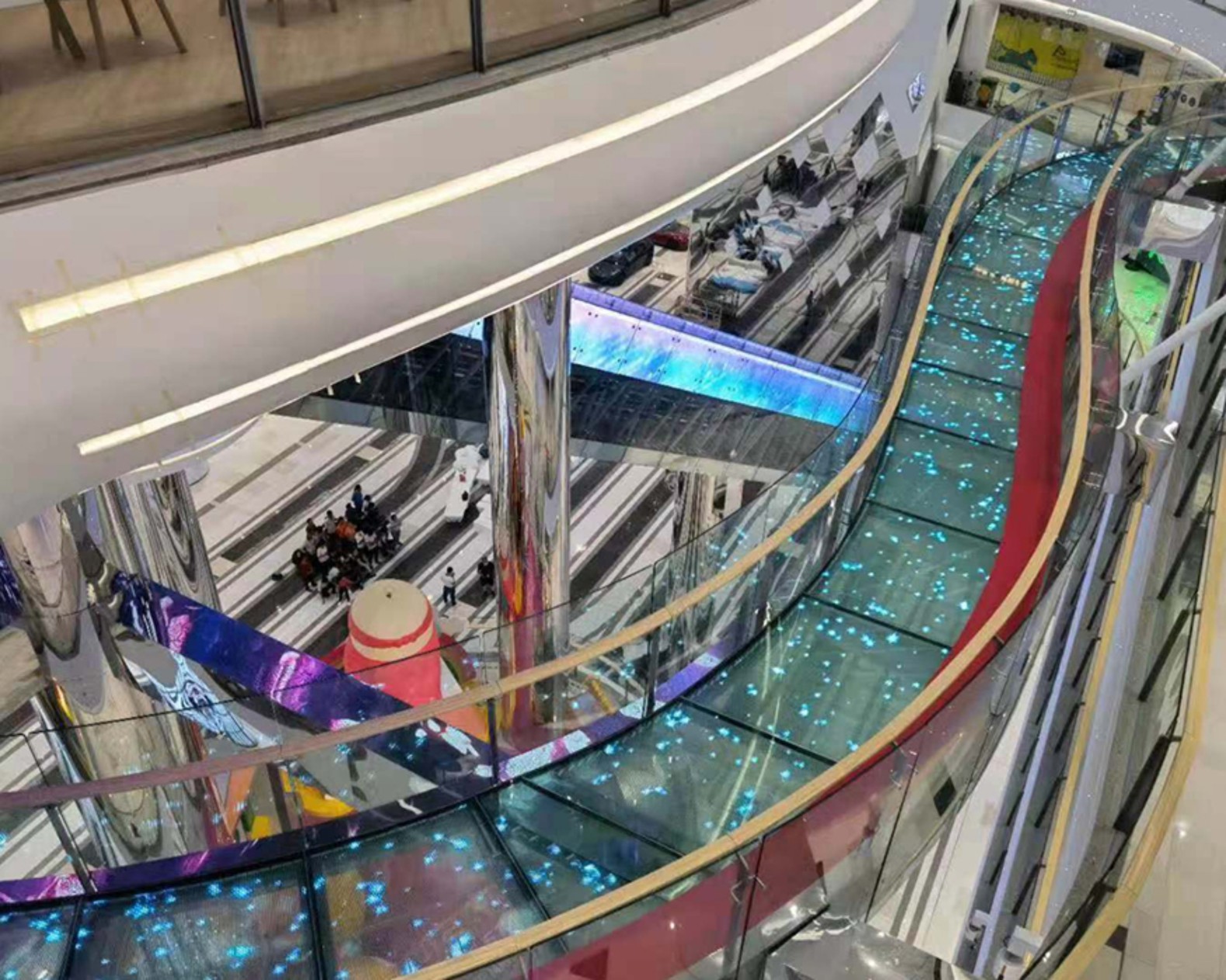 深圳龍崗華南城萬達廣場-鵲橋棧道